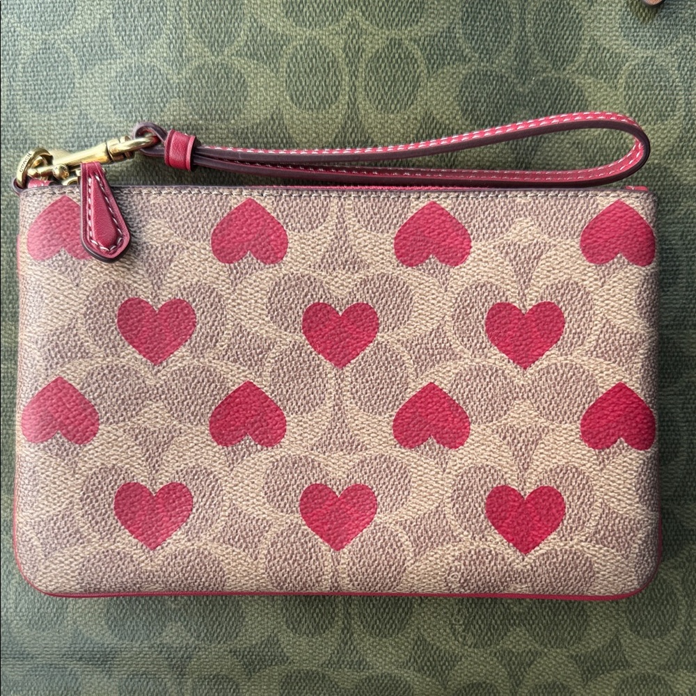 Coach CF265 Small Wristlet In Signature Canvas With Heart Print Tan/Red Apple